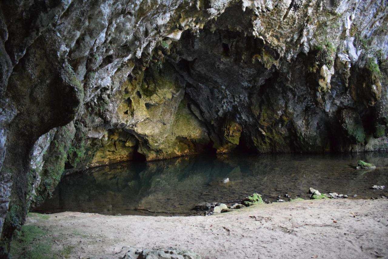 Apartamentos Rurales la Taberna Matienzo Bagian luar foto